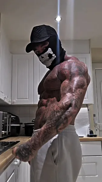 Zade, skull gaiter & cap. Side flex in cap and skull face gaiter, kitchen.